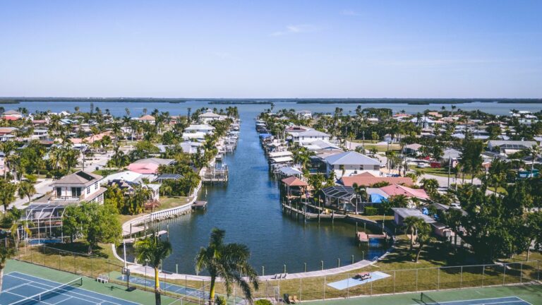 Fort Myers Waterfront Houses